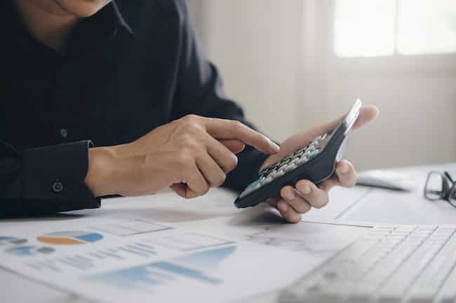 finances-saving-economy-concept-2021-09-03-01-30-41-utc