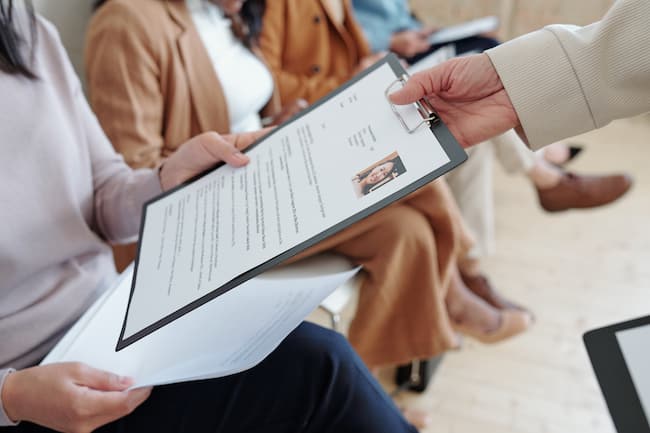 passing-cv-to-recruitment-manager-2021-09-24-03-43-03-utc-2 (1)